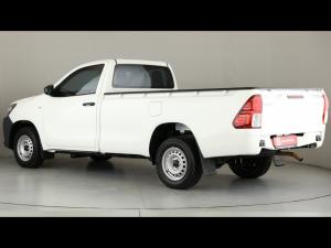 Toyota Hilux 2.0 single cab S (aircon) - Image 8