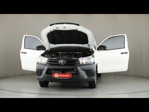 Toyota Hilux 2.0 single cab S (aircon) - Image 13