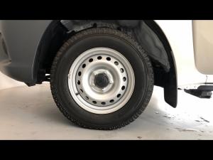 Toyota Hilux 2.0 single cab S (aircon) - Image 18