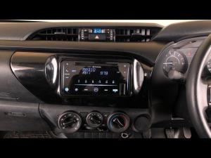 Toyota Hilux 2.0 single cab S (aircon) - Image 23