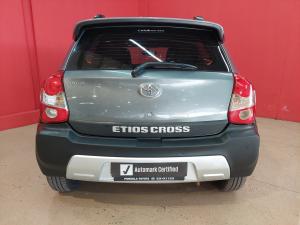 Toyota Etios Cross 1.5 Xs - Image 5