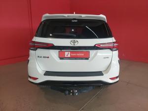 Toyota Fortuner 2.4GD-6 4x4 - Image 5