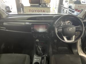 Toyota Hilux 2.4GD-6 Xtra cab Raider manual - Image 6