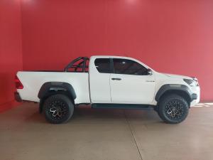 Toyota Hilux 2.8GD-6 Xtra cab 4x4 Legend manual - Image 3