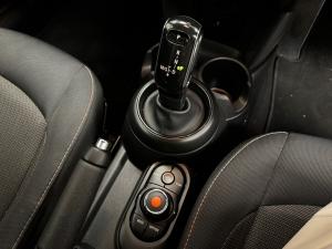 MINI Hatch One Hatch 3-door - Image 11