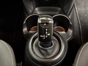 MINI Hatch One Hatch 3-door - Image 12