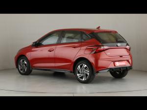 Hyundai i20 1.0T Fluid auto - Image 8