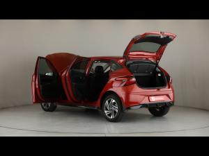 Hyundai i20 1.0T Fluid auto - Image 10