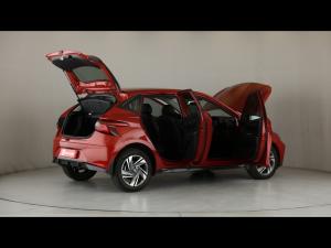 Hyundai i20 1.0T Fluid auto - Image 16
