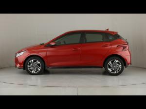 Hyundai i20 1.0T Fluid auto - Image 17