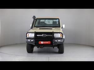 Toyota Land Cruiser 79 4.5D-4D LX V8 single cab - Image 4
