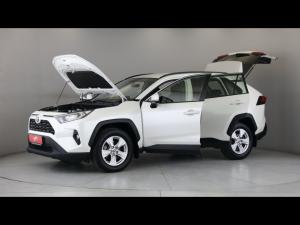 Toyota RAV4 2.0 GX auto - Image 12