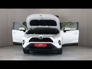 Toyota RAV4 2.0 GX auto - Image 13