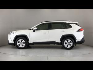 Toyota RAV4 2.0 GX auto - Image 17