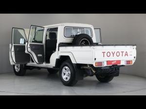 Toyota Land Cruiser 79 79 4.2D double cab - Image 9