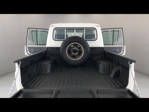 Toyota Land Cruiser 79 79 4.2D double cab - Image 17
