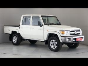 Toyota Land Cruiser 79 79 4.2D double cab - Image 1
