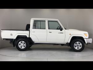 Toyota Land Cruiser 79 79 4.2D double cab - Image 2