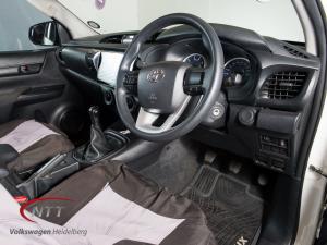 Toyota Hilux 2.4 GD-6 SRX 4X4D/C - Image 17