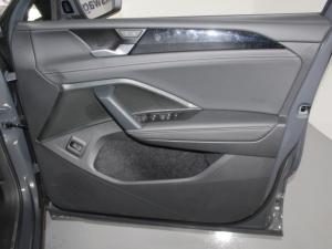 Volkswagen Tiguan 2.0 TDI Life 4M DSG - Image 15