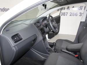 Volkswagen Polo Vivo 1.4 Comfortline - Image 16