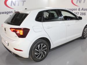 Volkswagen Polo 1.0 TSI Life - Image 23