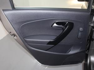 Volkswagen Polo Vivo 1.6 Comfortline TIP - Image 13