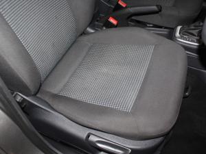 Volkswagen Polo Vivo 1.6 Comfortline TIP - Image 17