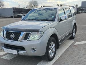 Nissan Pathfinder 2.5 dCi LE automatic - Image 21