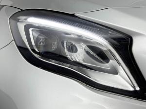 Mercedes-Benz GLA 220dautomatic 4MATIC - Image 9