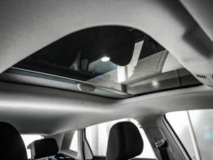Volkswagen Polo hatch 1.0TSI Life auto - Image 17