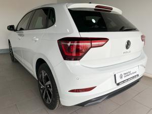 Volkswagen Polo hatch 1.0TSI Life auto - Image 4