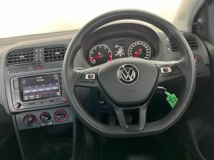 Volkswagen Polo Vivo hatch 1.4 Comfortline - Image 12