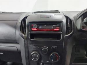 Isuzu D-Max Gen 6 250c single cab Fleetside - Image 9