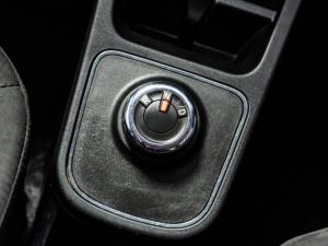 Renault Kwid 1.0 Zen auto - Image 10