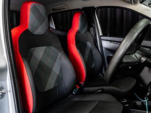 Renault Kwid 1.0 Zen auto - Image 11
