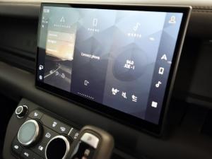 Land Rover Defender 130 D350 X-Dynamic HSE - Image 23