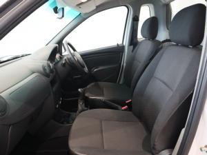 Nissan NP200 1.6i safety pack (aircon) - Image 5