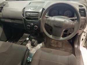 Isuzu D-Max Gen 6 250c single cab - Image 5