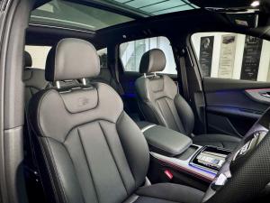 Audi Q7 55TFSI quattro Black Edition - Image 2