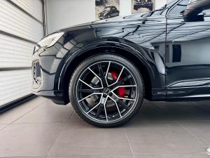 Audi Q7 55TFSI quattro Black Edition - Image 6