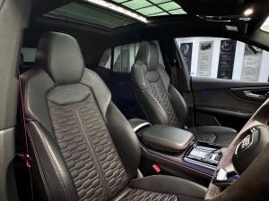 Audi RSQ8 quattro - Image 8