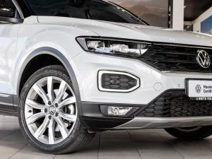 Volkswagen T-Roc 2.0TSI 140kW 4Motion Design - Image 3