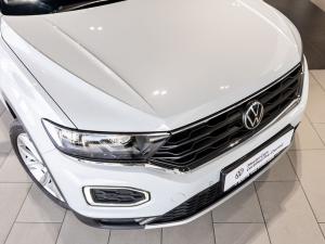 Volkswagen T-Roc 2.0TSI 140kW 4Motion Design - Image 4