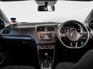 Volkswagen Polo Vivo hatch 1.6 Comfortline auto - Image 11