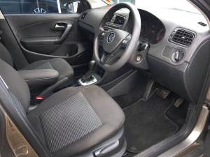 Volkswagen Polo Vivo hatch 1.6 Comfortline auto - Image 9