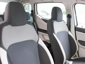 Renault Triber 1.0 Life - Image 14