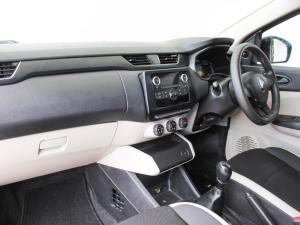 Renault Triber 1.0 Life - Image 15