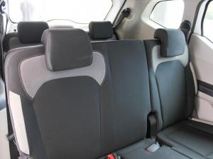 Renault Triber 1.0 Life - Image 18