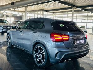 Mercedes-Benz GLA GLA200 auto - Image 10